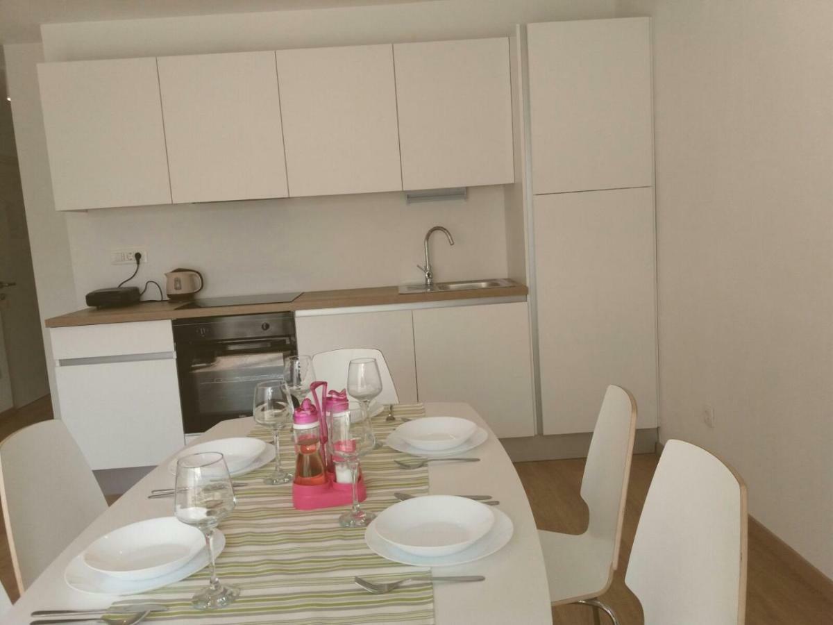 Apartments Mestrovic Lopar Exterior photo