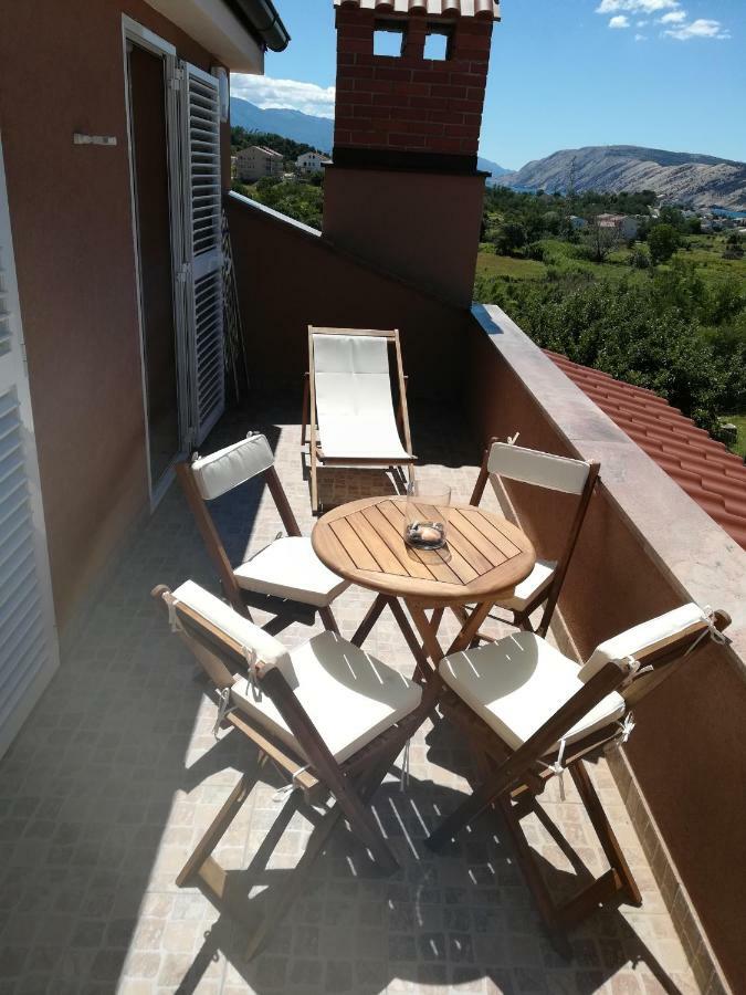 Apartments Mestrovic Lopar Exterior photo
